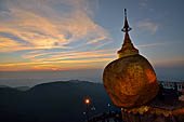 Myanmar - Kyaikhtiyo Pagoda, the Golden Rock 